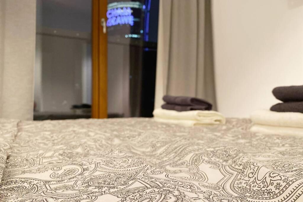 Exclusive 2Br! Apartment Near City Center +Netflix Варшава Экстерьер фото